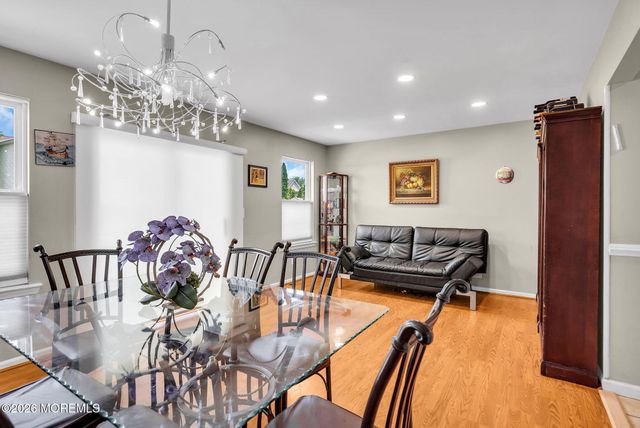 51 Aspen Court, Lakewood, NJ 08701