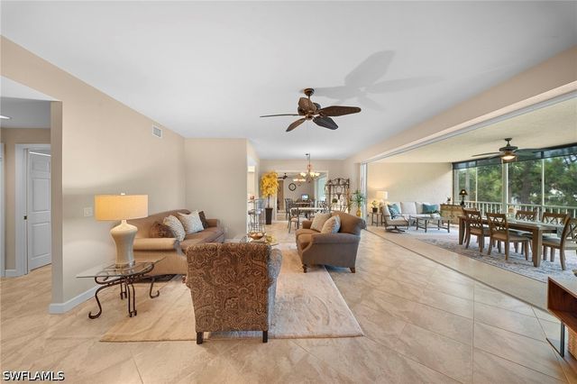 770 Waterford DR 202, Naples, FL 34113