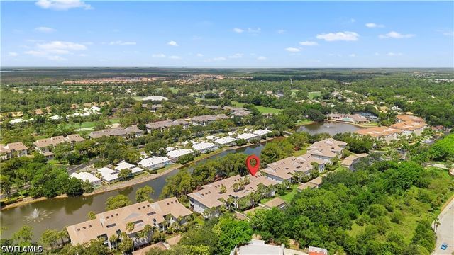 770 Waterford DR 202, Naples, FL 34113