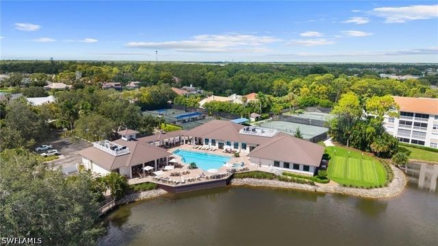 770 Waterford DR 202, Naples, FL 34113