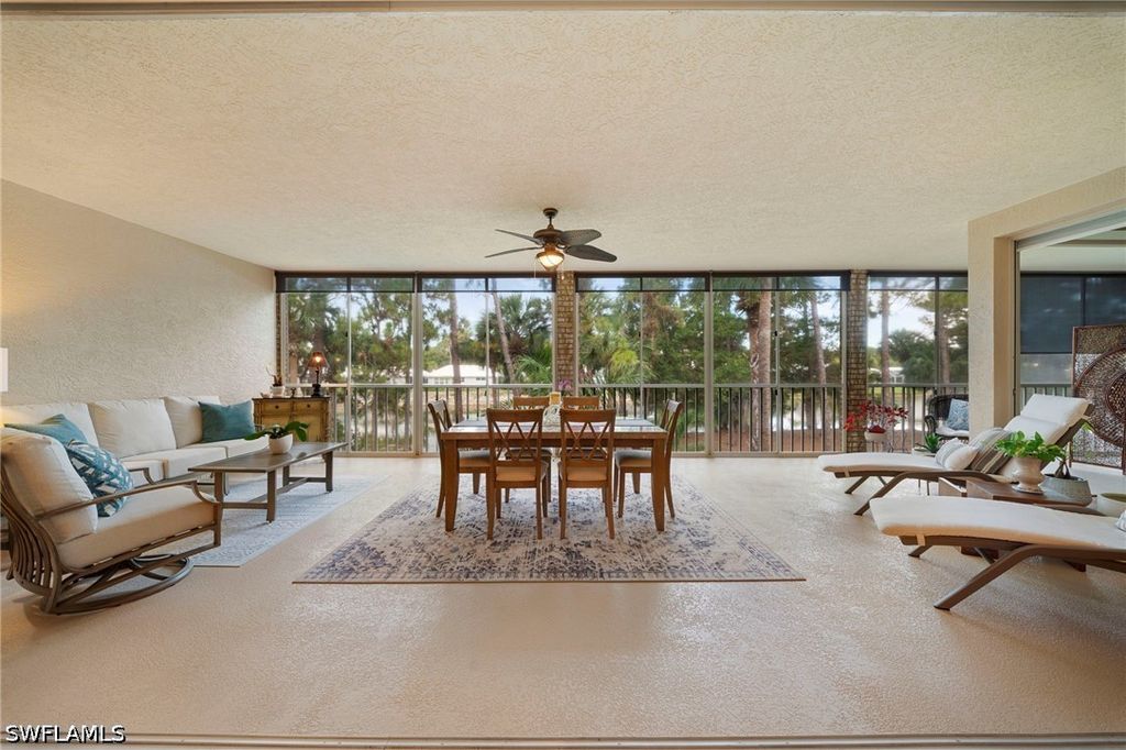 770 Waterford DR 202, Naples, FL 34113