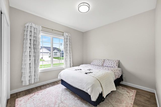 1218 Evergreen DRIVE, Delavan, WI 53115