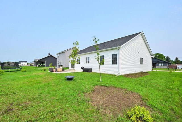 1218 Evergreen DRIVE, Delavan, WI 53115