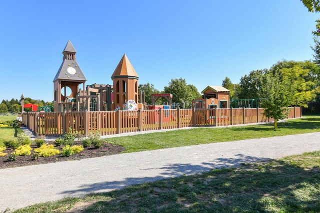 1218 Evergreen DRIVE, Delavan, WI 53115