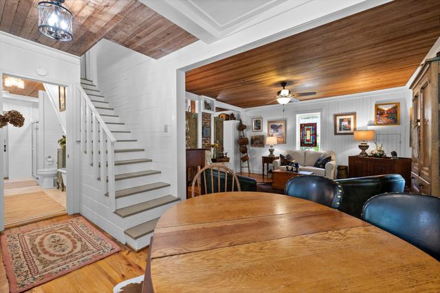 592 Cutler Avenue, Mentone, AL 35984