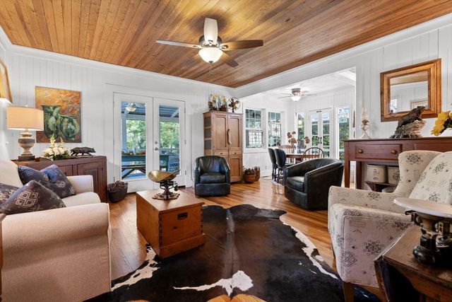 592 Cutler Avenue, Mentone, AL 35984