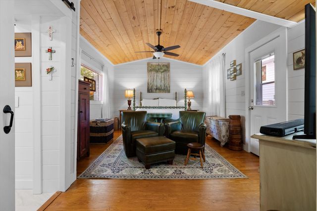 592 Cutler Avenue, Mentone, AL 35984