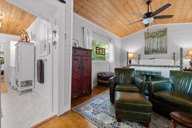 592 Cutler Avenue, Mentone, AL 35984