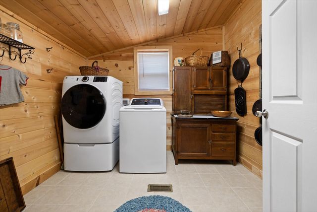 592 Cutler Avenue, Mentone, AL 35984