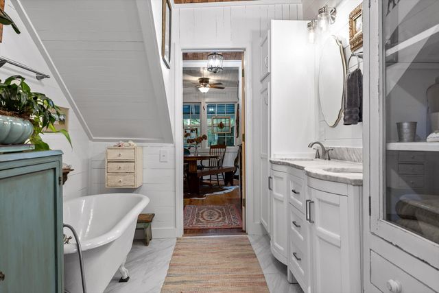 592 Cutler Avenue, Mentone, AL 35984