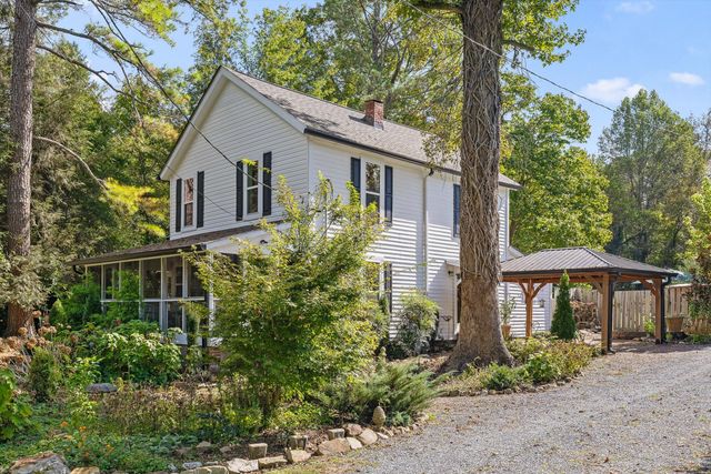 592 Cutler Avenue, Mentone, AL 35984