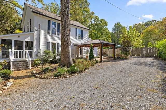 592 Cutler Avenue, Mentone, AL 35984