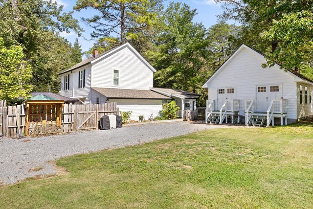 592 Cutler Avenue, Mentone, AL 35984