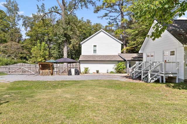 592 Cutler Avenue, Mentone, AL 35984