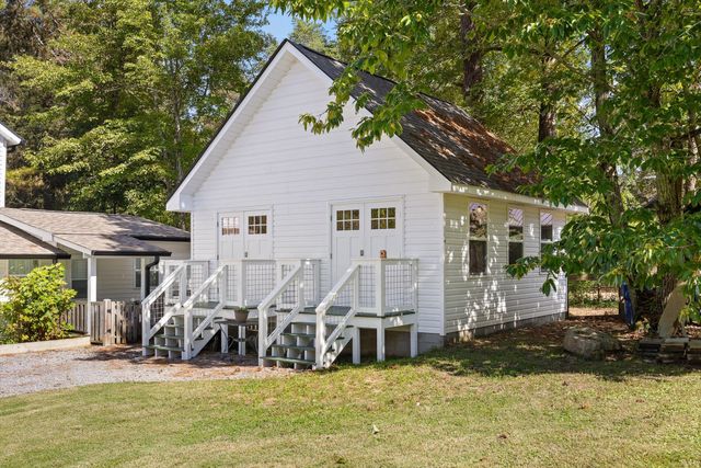 592 Cutler Avenue, Mentone, AL 35984