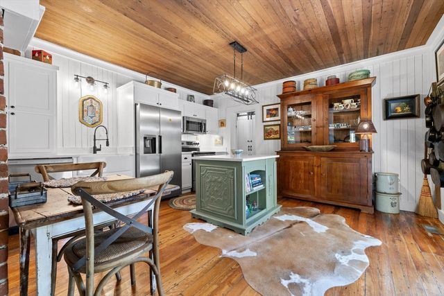 592 Cutler Avenue, Mentone, AL 35984