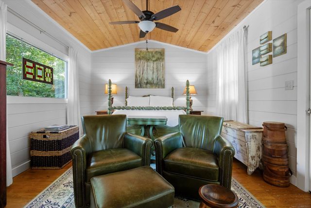 592 Cutler Avenue, Mentone, AL 35984