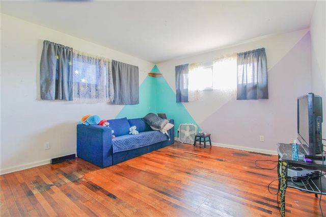 25388 Chieftain Road, Lawrence, KS 66044