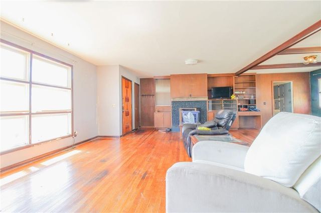 25388 Chieftain Road, Lawrence, KS 66044