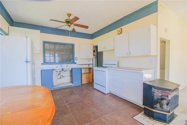 25388 Chieftain Road, Lawrence, KS 66044