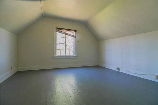 25388 Chieftain Road, Lawrence, KS 66044