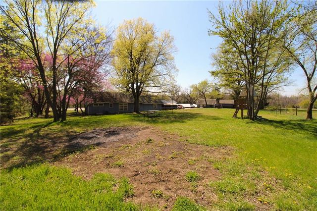 25388 Chieftain Road, Lawrence, KS 66044