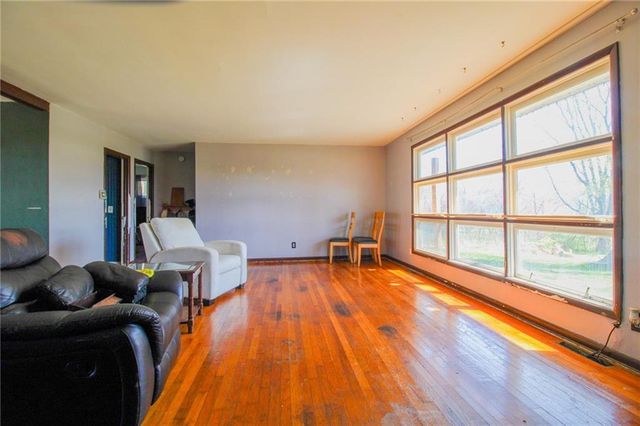 25388 Chieftain Road, Lawrence, KS 66044