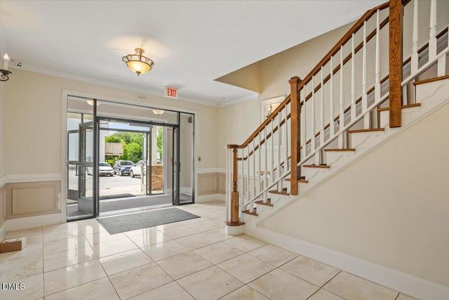 1401 Coopershill Drive 206, Raleigh, NC 27604