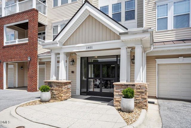 1401 Coopershill Drive 206, Raleigh, NC 27604