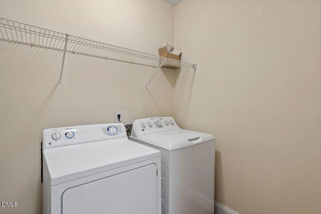 1401 Coopershill Drive 206, Raleigh, NC 27604