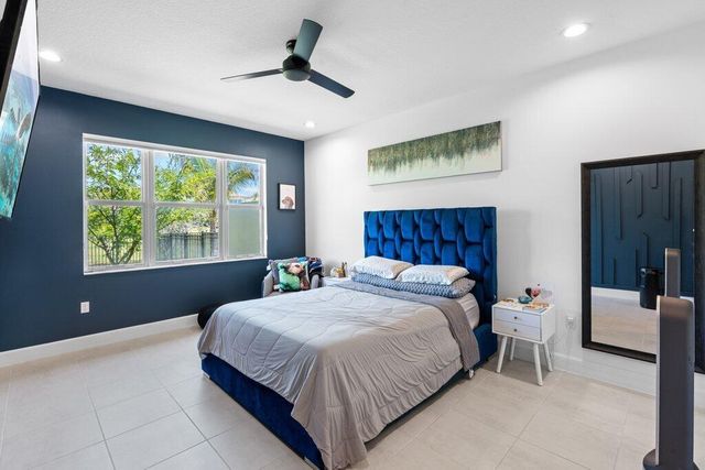 1362 Harvester Crossing, Loxahatchee, FL 33470