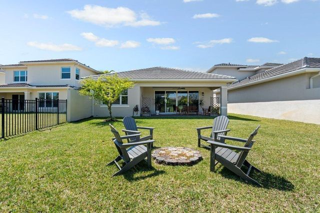 1362 Harvester Crossing, Loxahatchee, FL 33470