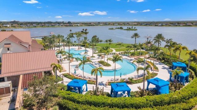 1362 Harvester Crossing, Loxahatchee, FL 33470