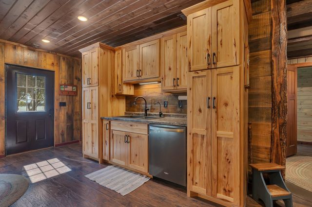 31208 County Road 10, Ashby, MN 56309