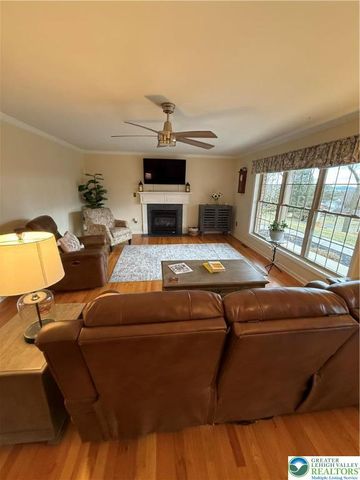 8121 MAIN Street, Upper Macungie Twp, PA 18051