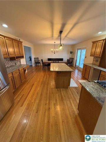 8121 MAIN Street, Upper Macungie Twp, PA 18051