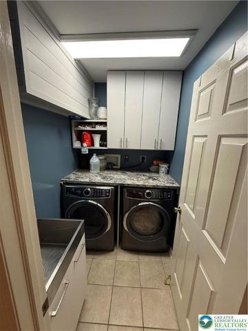 8121 MAIN Street, Upper Macungie Twp, PA 18051