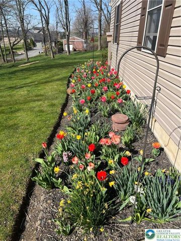 8121 MAIN Street, Upper Macungie Twp, PA 18051