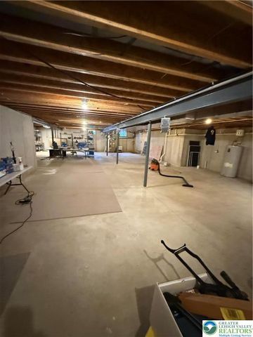 8121 MAIN Street, Upper Macungie Twp, PA 18051