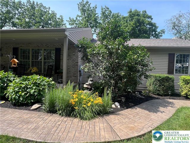 8121 MAIN Street, Upper Macungie Twp, PA 18051