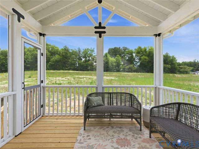 7751 Dandridge Dr, Quinton, VA 23141