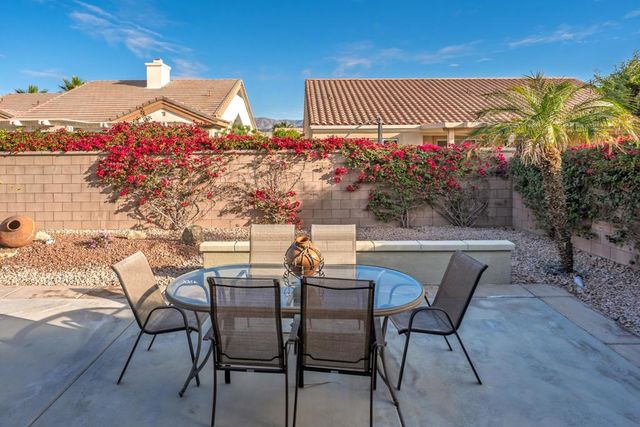 78668 Kentia Palm Drive, Palm Desert, CA 92211
