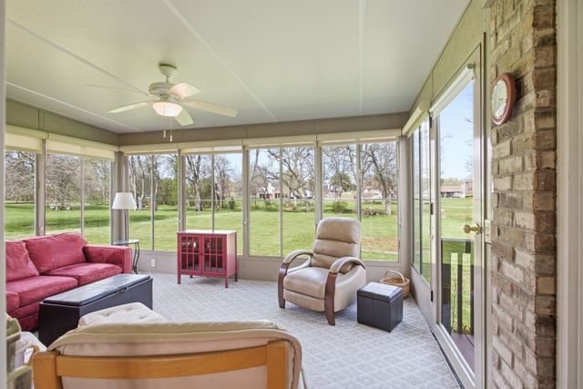 1524 Oak Branch Dr, Columbia, TN 38401