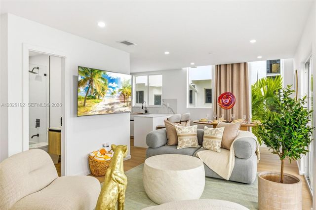 1975 Calais Dr 5, Miami Beach, FL 33141