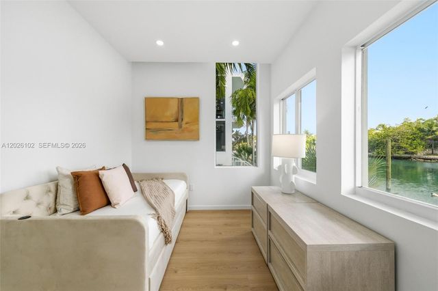 1975 Calais Dr 5, Miami Beach, FL 33141
