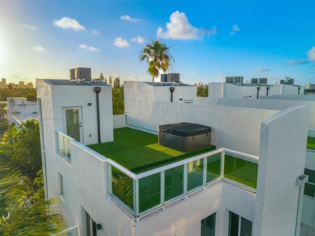 1975 Calais Dr 5, Miami Beach, FL 33141
