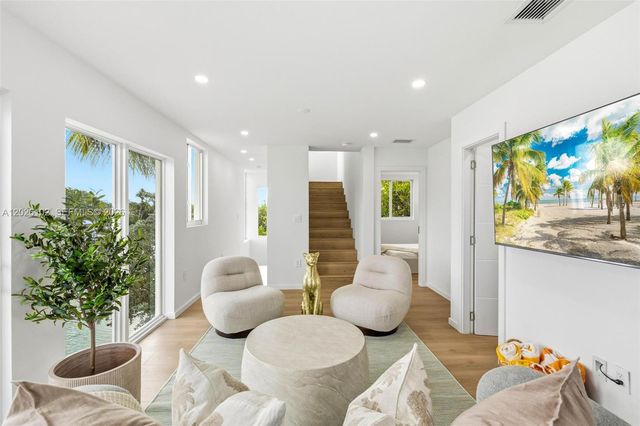 1975 Calais Dr 5, Miami Beach, FL 33141