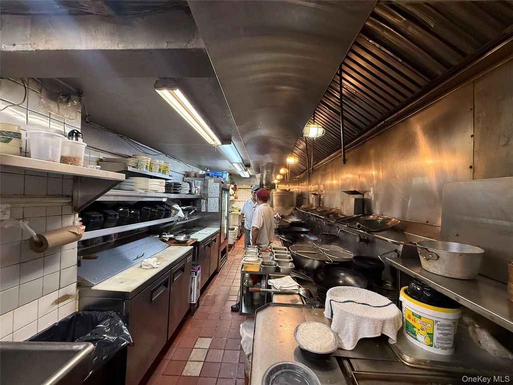 48 W 48th Street, New York (manhattan), NY 10036 — photo 4