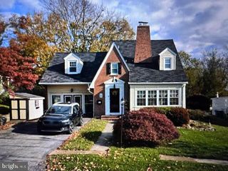 7 HILLSIDE RD, Claymont, DE 19703