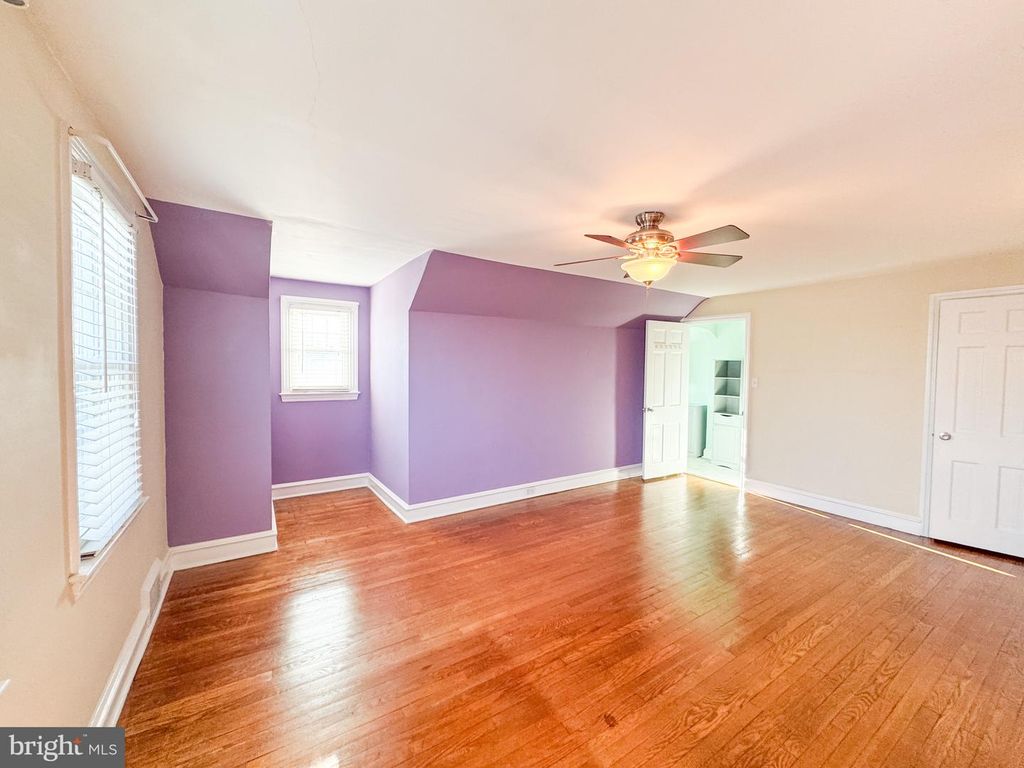 Image 14 of property listing at 7 HILLSIDE RD, Claymont, DE 19703